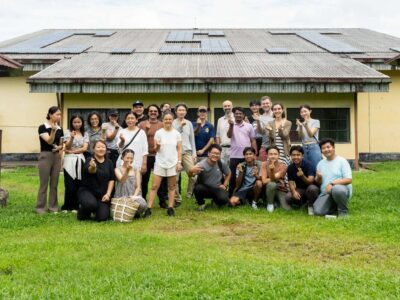 Equipo completo del reto "Aluminium waste, gracefully braced" en el CST, Phuensholing.