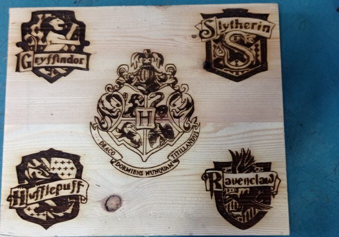 Escudos HOGWARTS